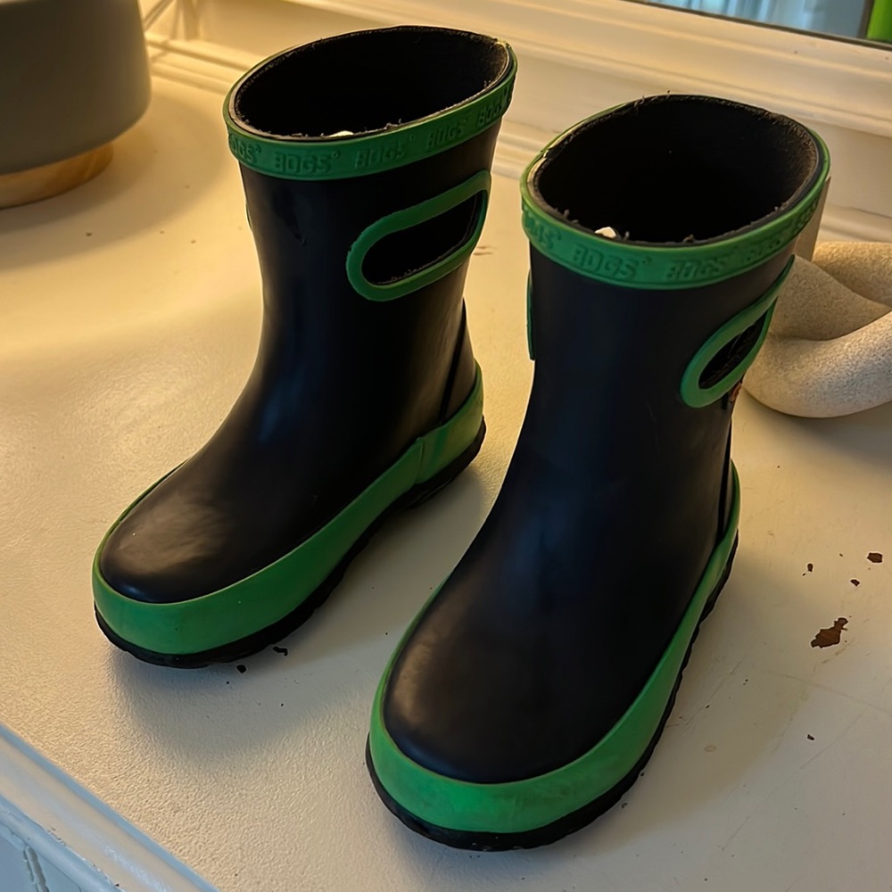 Bogs Rainboots toddler size 7